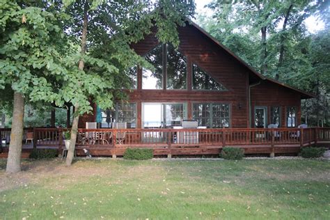 Cass lake cabin rentals  It's the same access JR uses with his Upper Red Lake ice house rentals and it's open to the public